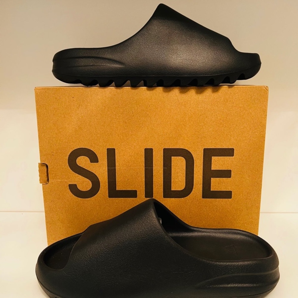 Black Yeezy Slides